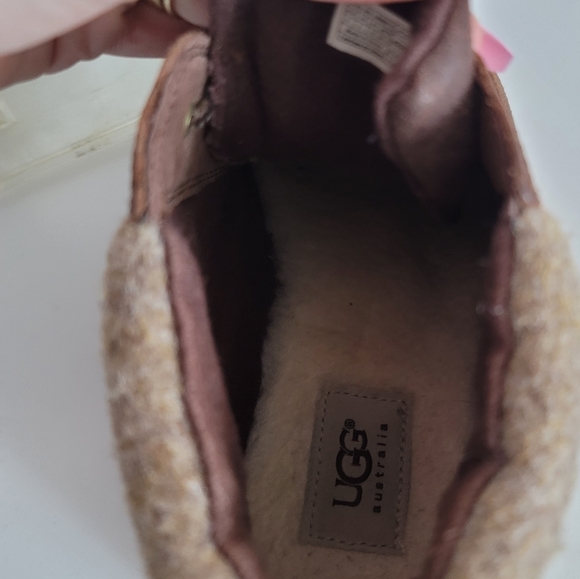 Authentic Uggs - Picture 3 of 5